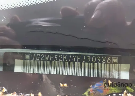 2000 Pontiac Grand Prix Gt z USA, uszkodzony, nr VIN 1G2WP52K1YF190986